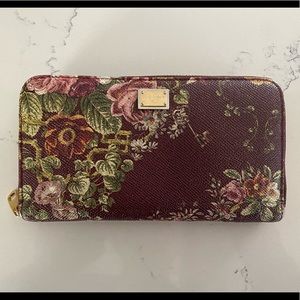 Dolce & Gabbana long zip wallet in burgundy